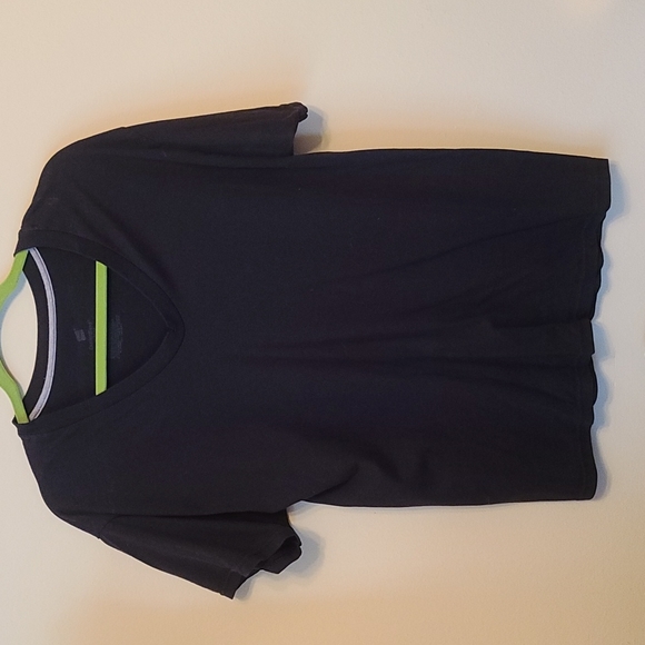 4 medium mens T-shirts - Picture 2 of 10